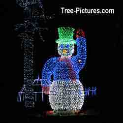 Christmas Pictures: Xmas Decorations of 12 foot high Snowman in LED Lights